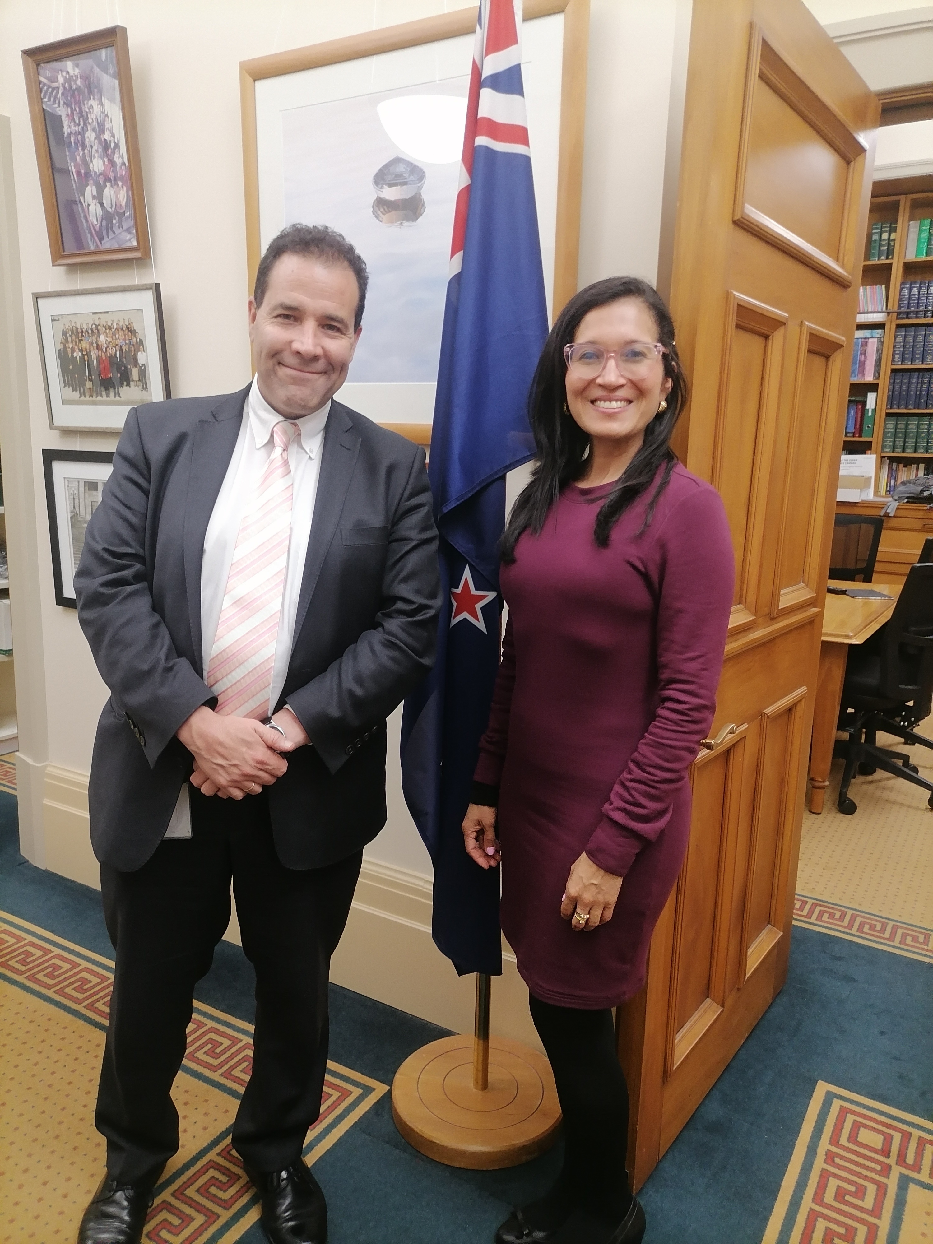 Cónsul de Colombia llevó a cabo visita a Wellington