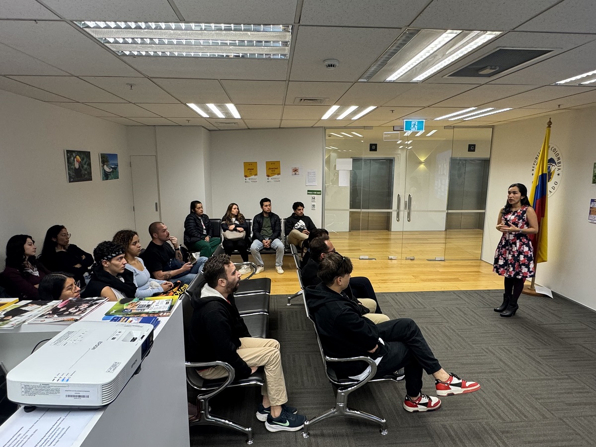 Estudiantes acuden al encuentro que el Consulado de Colombia en Auckland realizó el jueves 22 de mayo de 2025