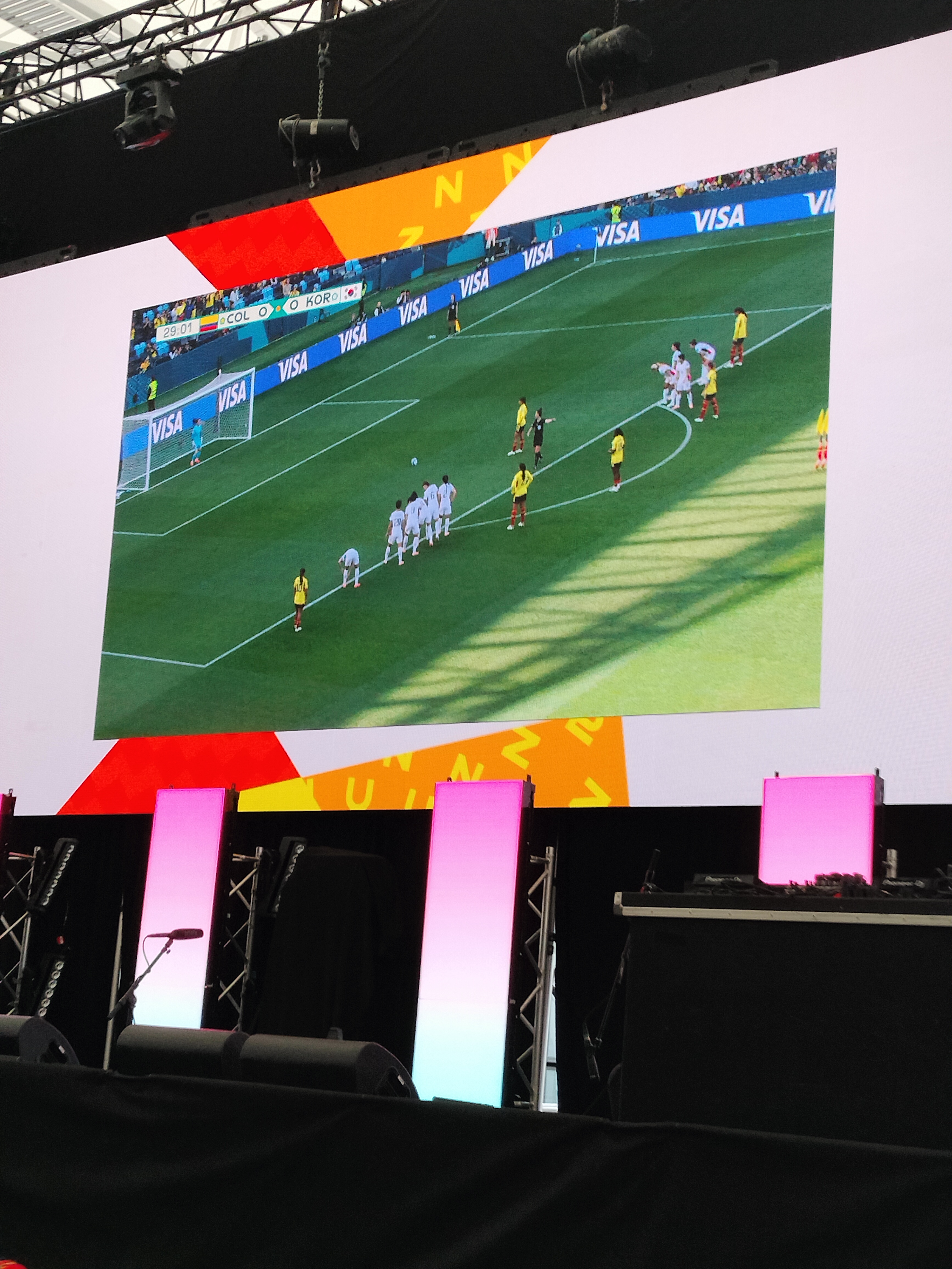 Comunidad colombiana en Auckland celebra fiesta nacional con partido del mundial femenino