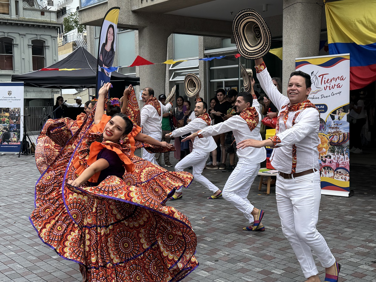 La alegría de la época decembrina fue protagonista en la Kermes Colombiana 2024 