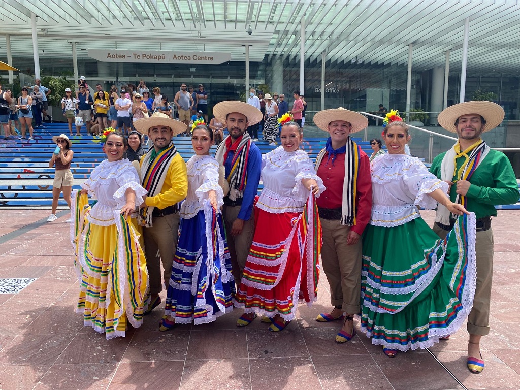 El Consulado de Colombia en Auckland se vinculó al Festival Latin Fiesta con su campaña 'Colombia, el país de la belleza'