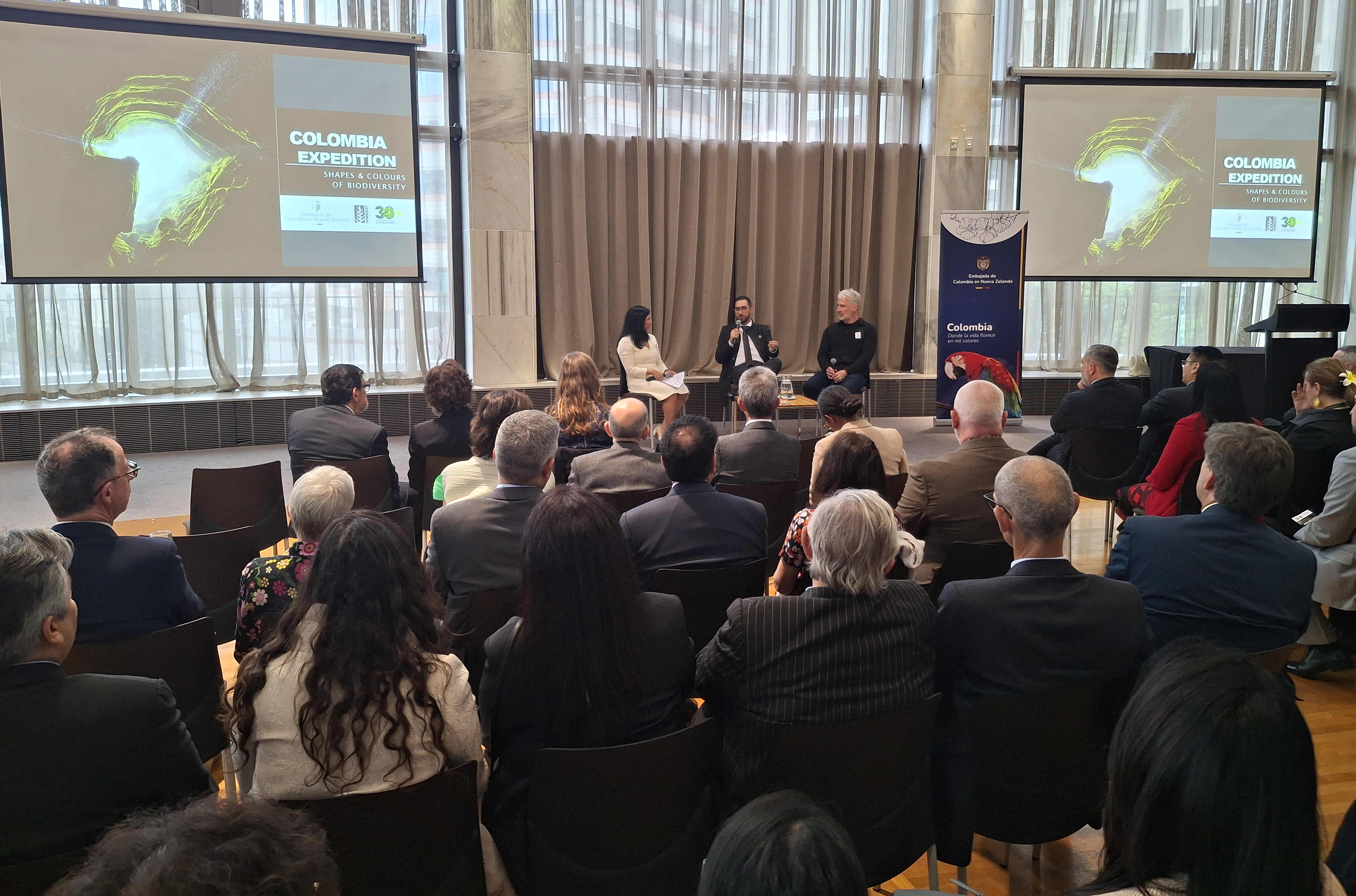 En el Parlamento de Nueva Zelanda se inauguró la exposicion “Colombia Expedition”
