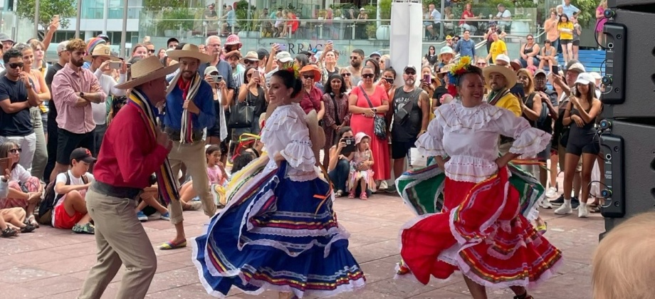 El Consulado de Colombia en Auckland se vinculó al Festival Latin Fiesta con su campaña 'Colombia, el país de la belleza'