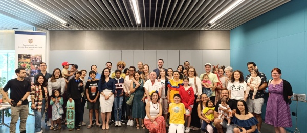 La alegría de la temporada decembrina estuvo presente en el Encuentro Consular en Christchurch